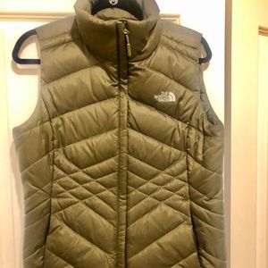 Women’s North Face Puffer Vest